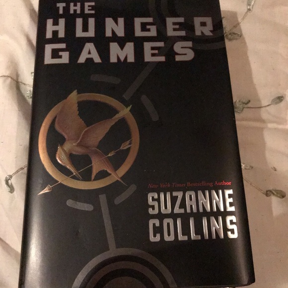 Hunger games 1st print 2008 dj Mylar cover hrdcpy